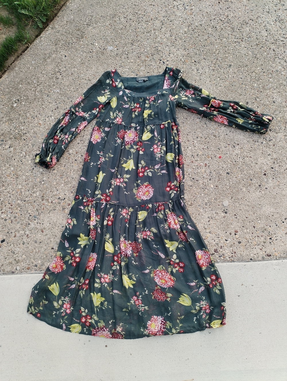 Anthropologie grey  Floral Peasant Maxi Dress